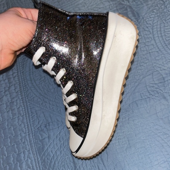 STEVE MADDEN WINNONA PLATFORM HIGH-TOP SNEAKER - KIDS' size 2 - Picture 4 of 10